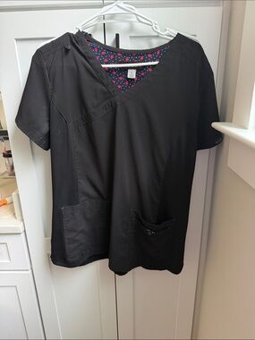 Women’s Koi Basics Black V-Neck Scrub Top
